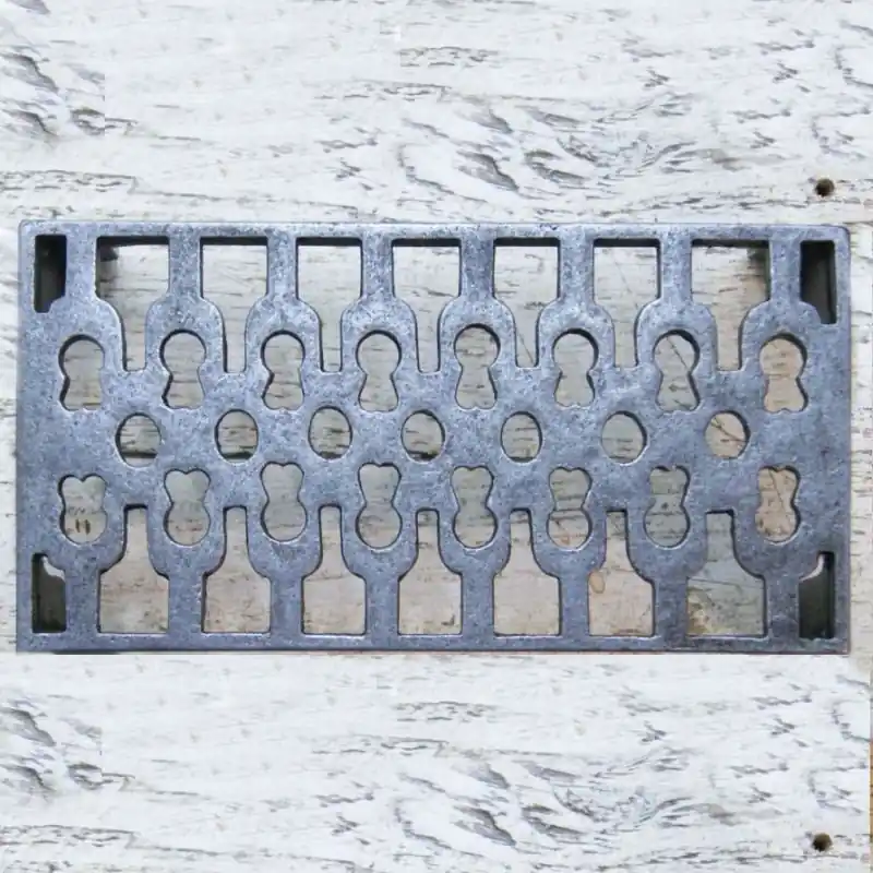 Mega Sale Antique Iron 8.25" x 4.25" Cast Iron Air Brick